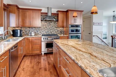 5829 112th Place NE Kirkland WA 98033