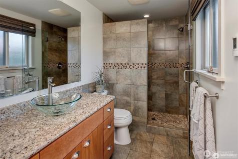 5829 112th Place NE Kirkland WA 98033