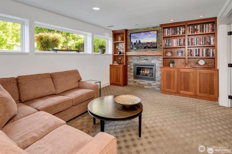 5829 112th Place NE Kirkland WA 98033