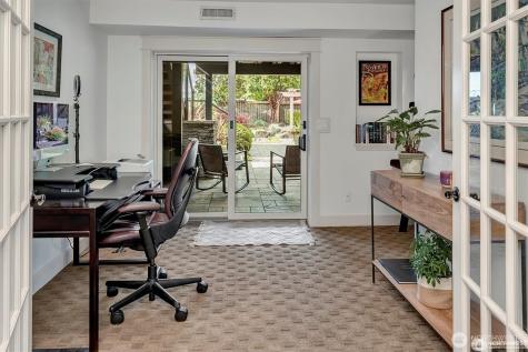 5829 112th Place NE Kirkland WA 98033