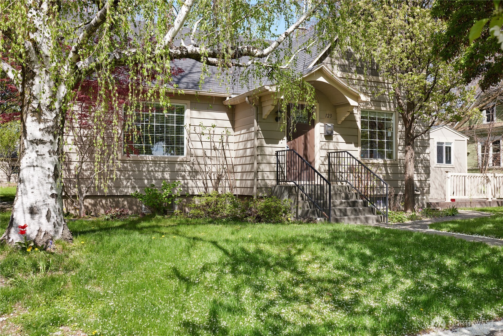 123 E Maple Street Walla Walla WA 99362