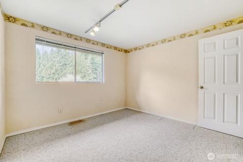 20115 48 Avenue SE Bothell WA 98012