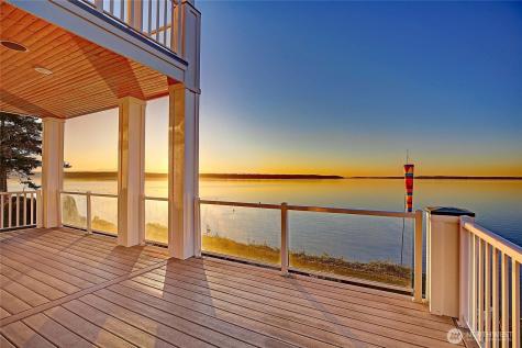 211 N Sunset Camano Island WA 98282