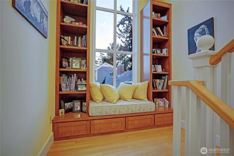 211 N Sunset Camano Island WA 98282