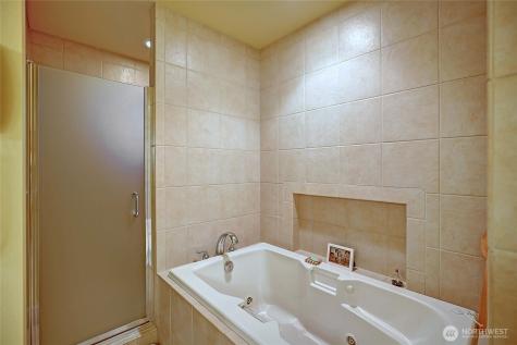 211 N Sunset Camano Island WA 98282