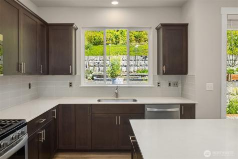 27920 15th Avenue S Federal Way WA 98003