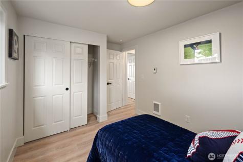 5301 E N Street Tacoma WA 98404