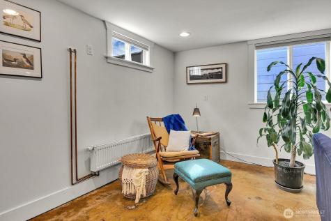 5008 39th Avenue S Seattle WA 98118