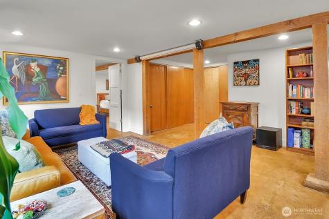5008 39th Avenue S Seattle WA 98118