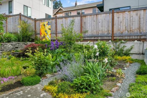 5008 39th Avenue S Seattle WA 98118