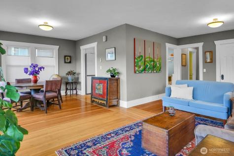 5008 39th Avenue S Seattle WA 98118