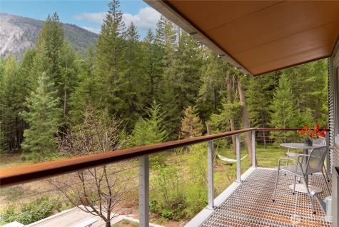 589 Lost River Road Mazama WA 98833