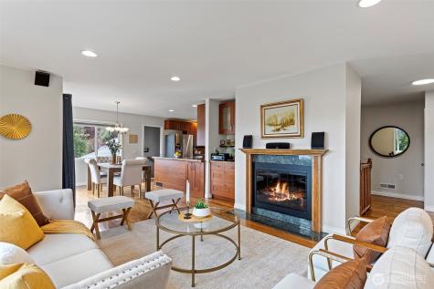 11210 Lakeside Avenue NE Seattle WA 98125
