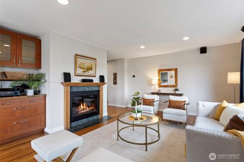 11210 Lakeside Avenue NE Seattle WA 98125