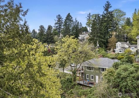 11210 Lakeside Avenue NE Seattle WA 98125