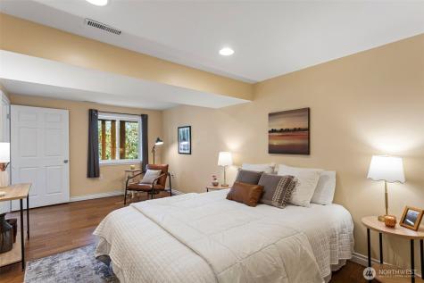 11210 Lakeside Avenue NE Seattle WA 98125