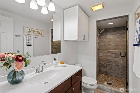 11210 Lakeside Avenue NE Seattle WA 98125