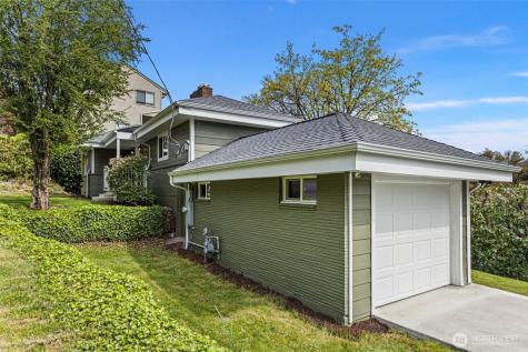 11210 Lakeside Avenue NE Seattle WA 98125