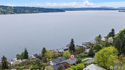 11210 Lakeside Avenue NE Seattle WA 98125