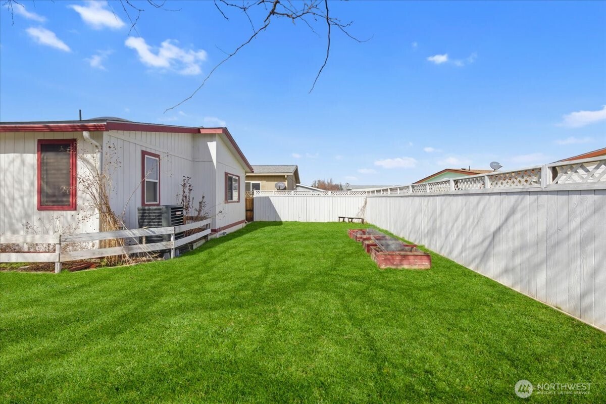 1713 S 69th Avenue Yakima WA 98908