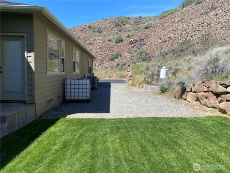 6696 Batterman Road Rock Island WA 98850
