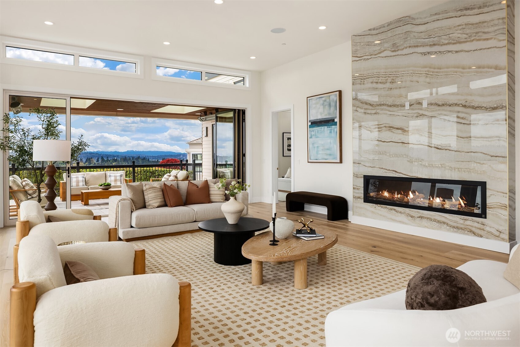 1810 91st Place NE Clyde Hill WA 98004