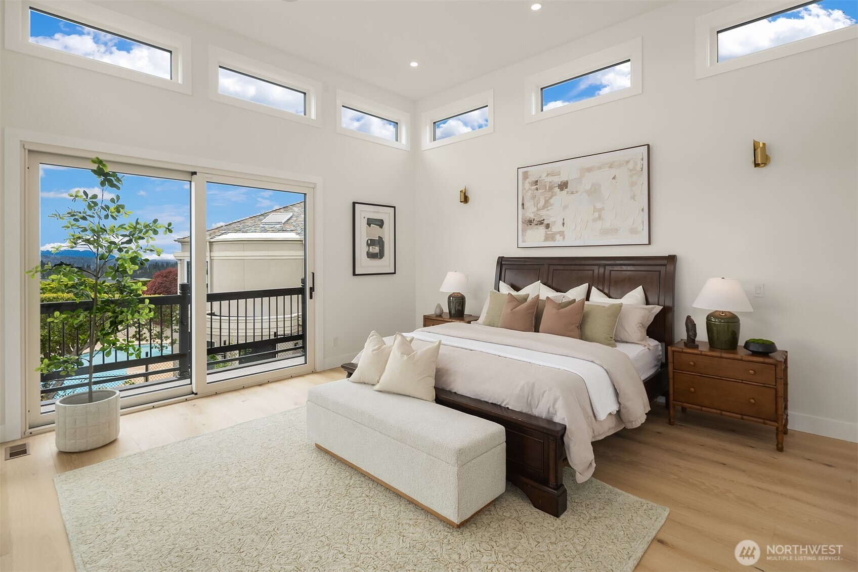 1810 91st Place NE Clyde Hill WA 98004