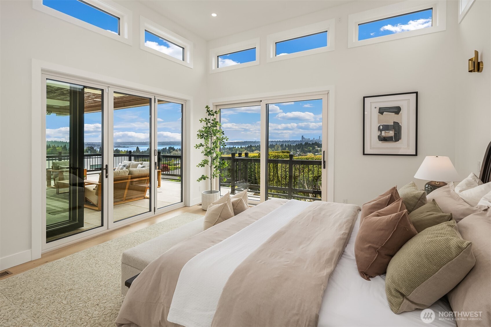 1810 91st Place NE Clyde Hill WA 98004