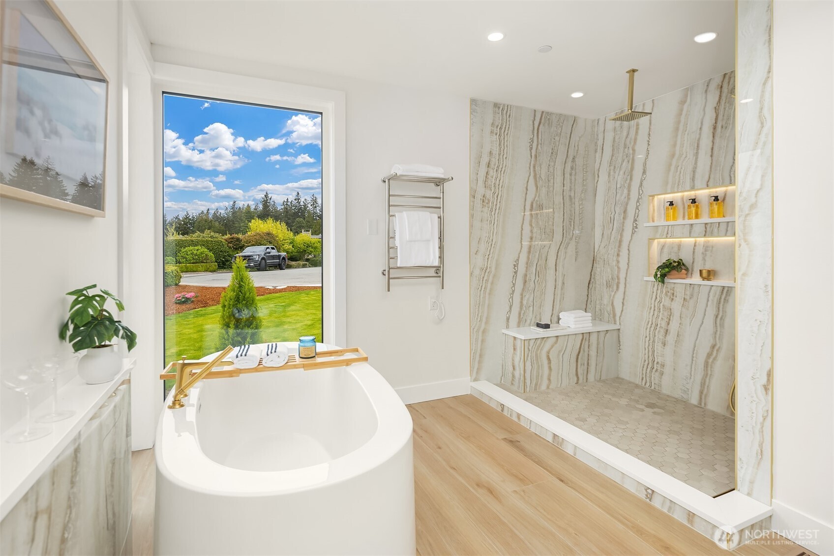 1810 91st Place NE Clyde Hill WA 98004
