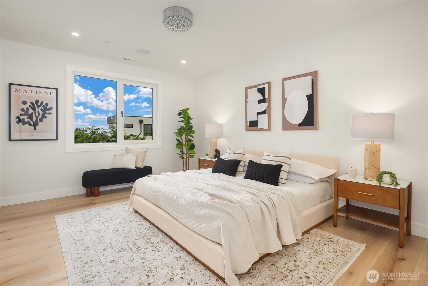 1810 91st Place NE Clyde Hill WA 98004