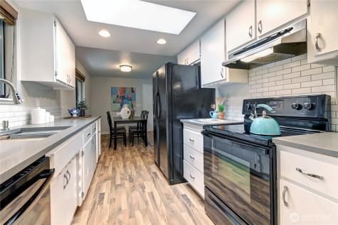 5216 133rd Street SE Everett WA 98208