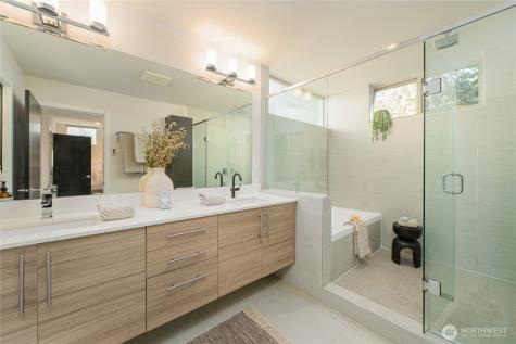 2037 NW 65th Street Seattle WA 98117