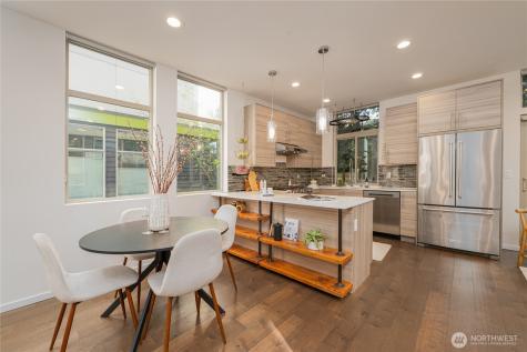 2037 NW 65th Street Seattle WA 98117