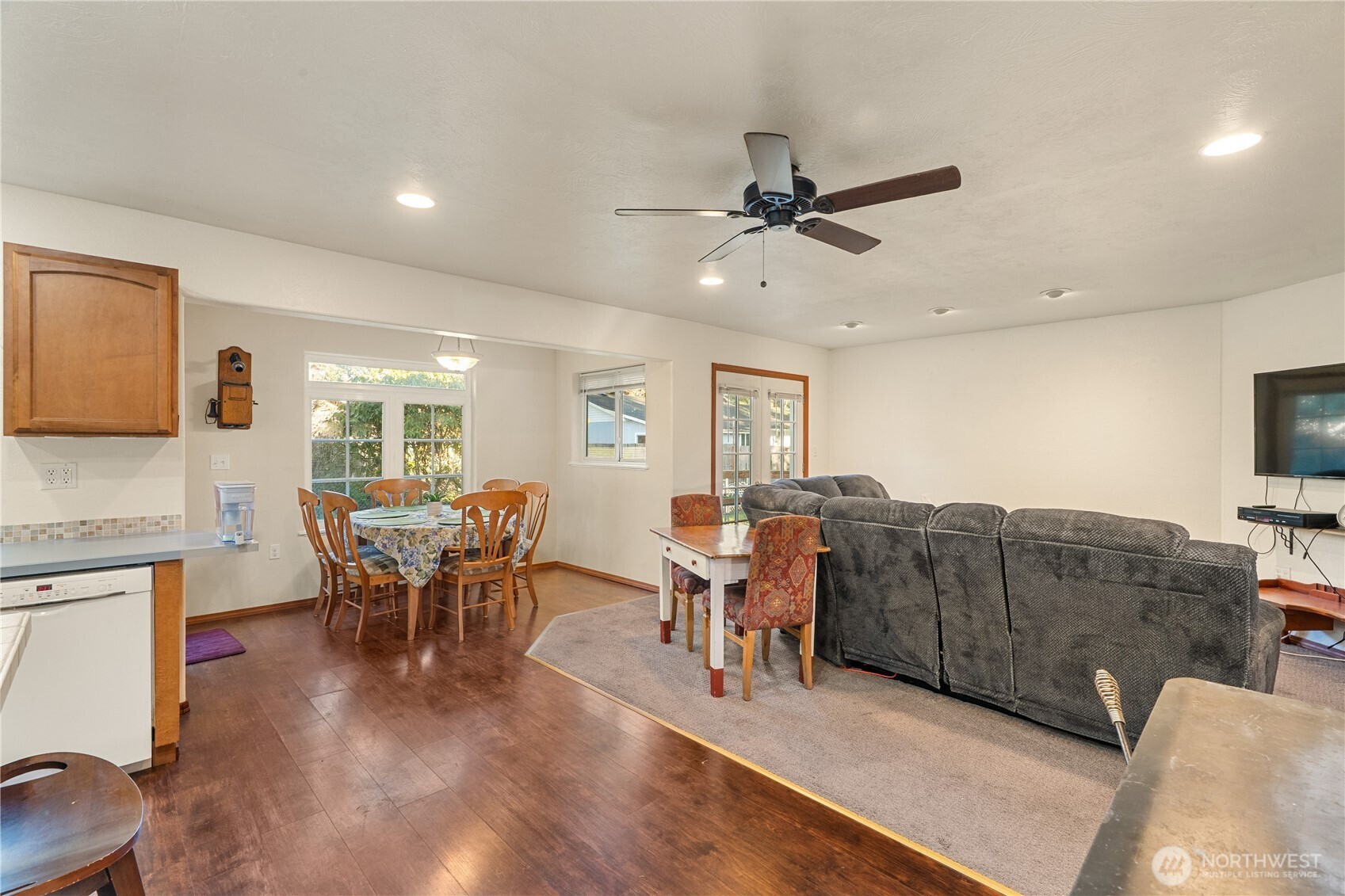 804 Scoter Court SE Ocean Shores WA 98569