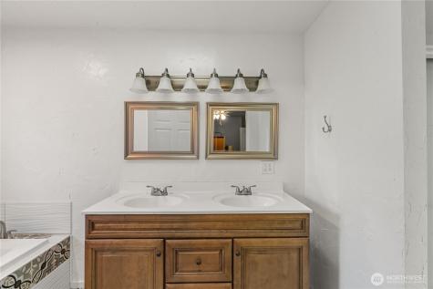 804 Scoter Court SE Ocean Shores WA 98569