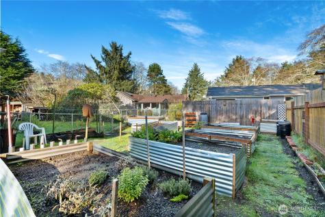 804 Scoter Court SE Ocean Shores WA 98569
