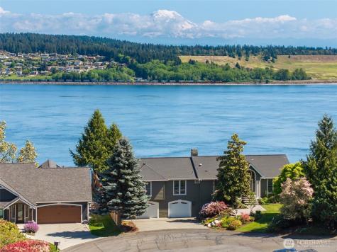 1529 13TH Fox Island WA 98333