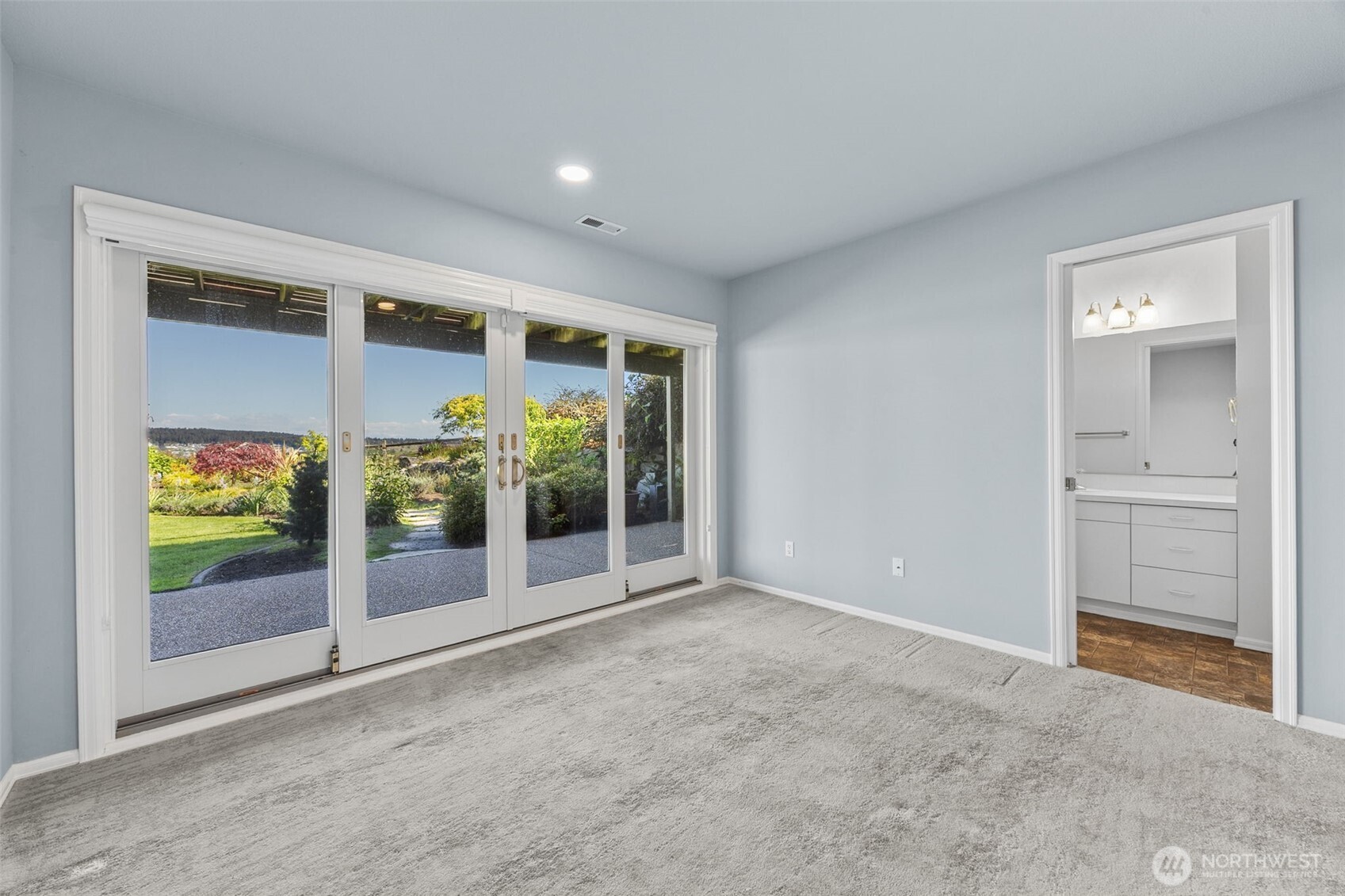 1529 13th Court Fox Island WA 98333