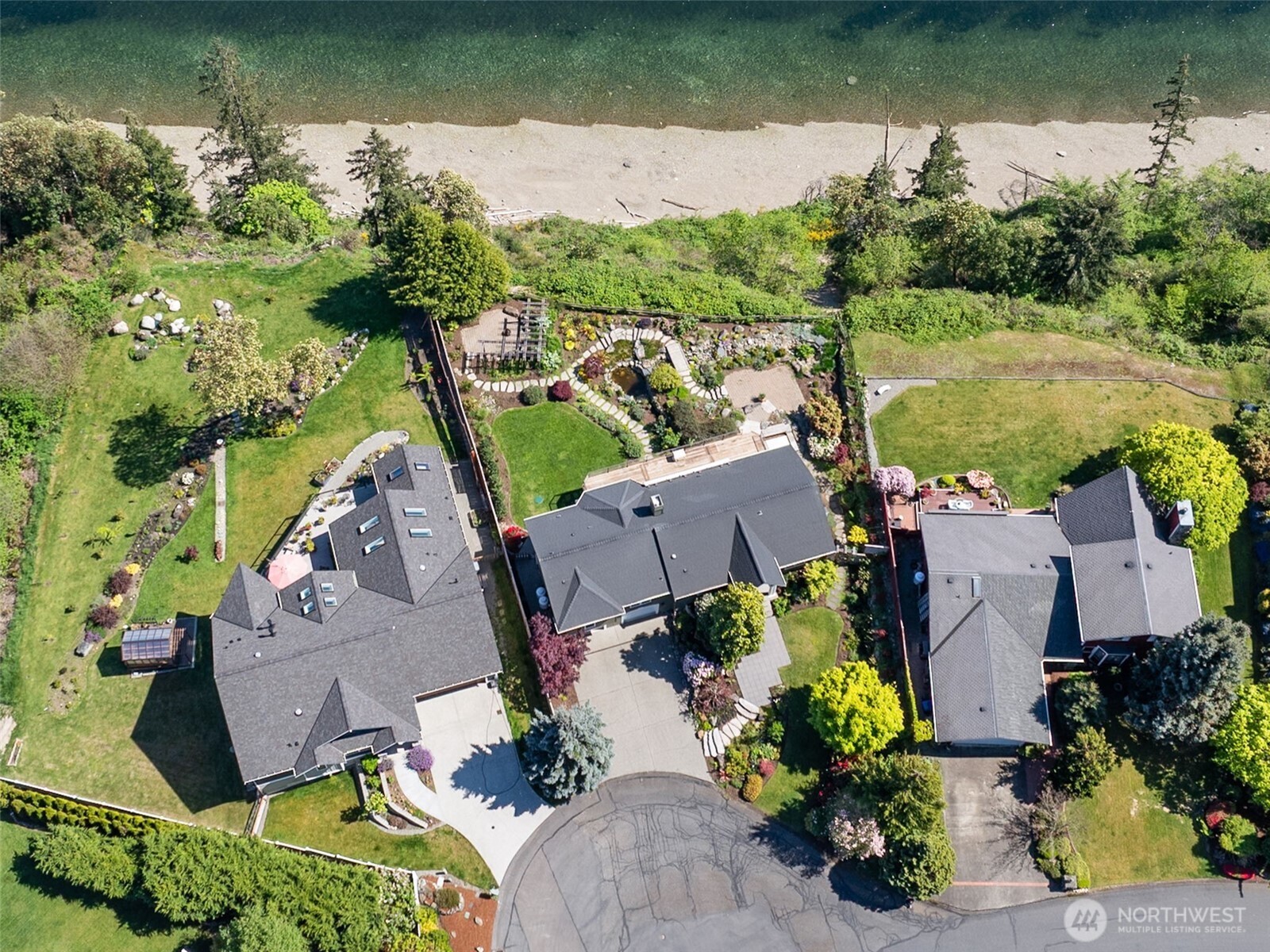 1529 13th Court Fox Island WA 98333