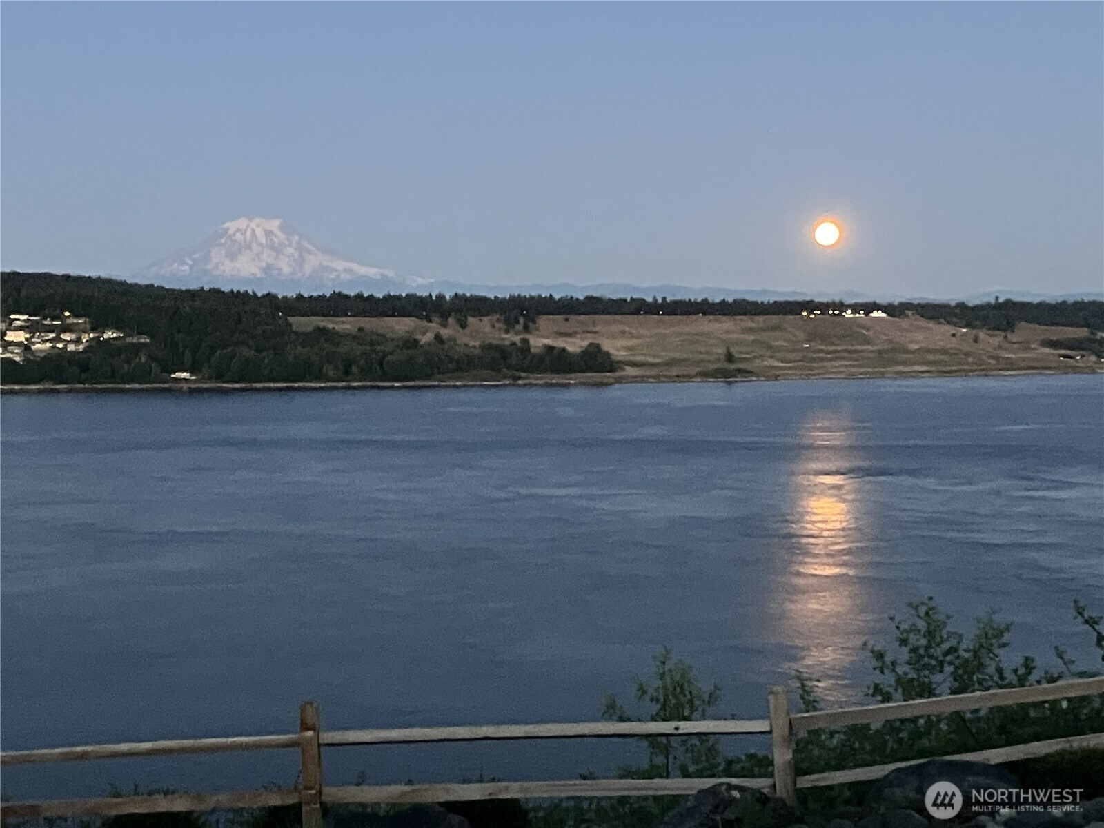 1529 13th Court Fox Island WA 98333