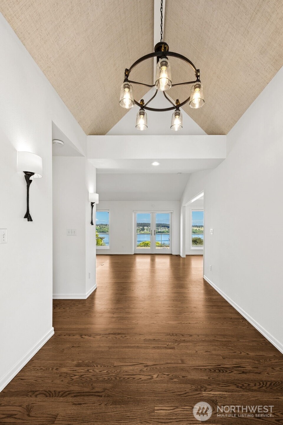 1529 13th Court Fox Island WA 98333