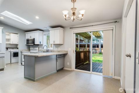 16016 11th Avenue E Tacoma WA 98445