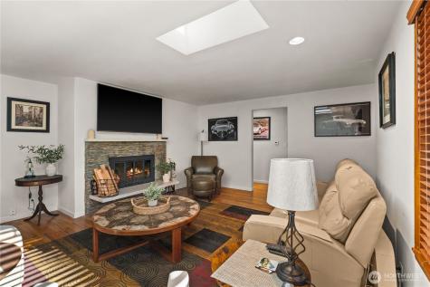 4918 119th Avenue SE Bellevue WA 98006
