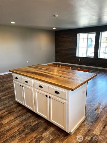 1042 S Lakeland Drive Moses Lake WA 98837