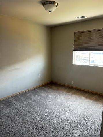 1042 S Lakeland Drive Moses Lake WA 98837