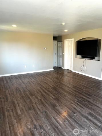 1042 S Lakeland Drive Moses Lake WA 98837