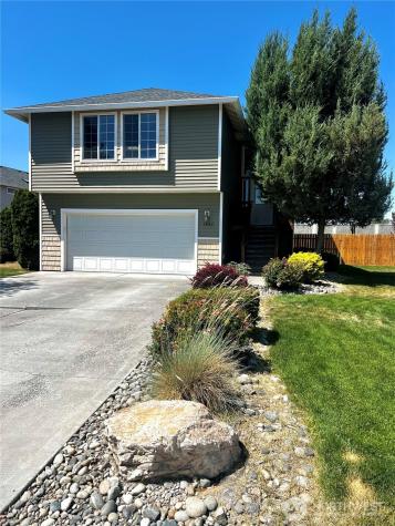 1042 S Lakeland Drive Moses Lake WA 98837