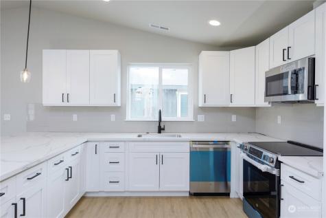 241 Parkside Place Ephrata WA 98823