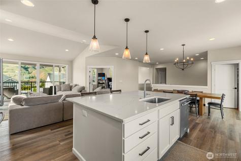 661 S Juli Avenue East Wenatchee WA 98802
