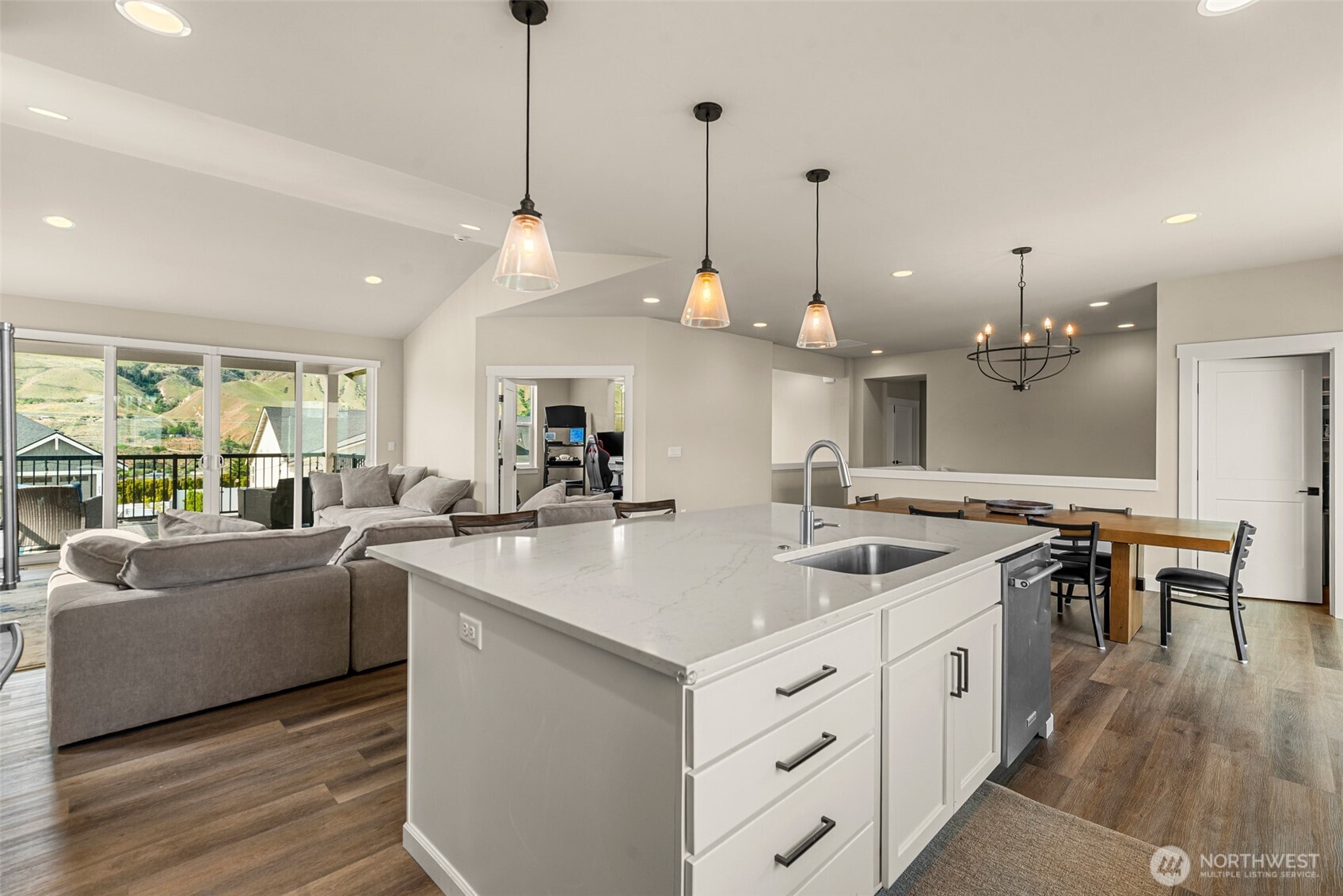 661 S Juli Avenue East Wenatchee WA 98802
